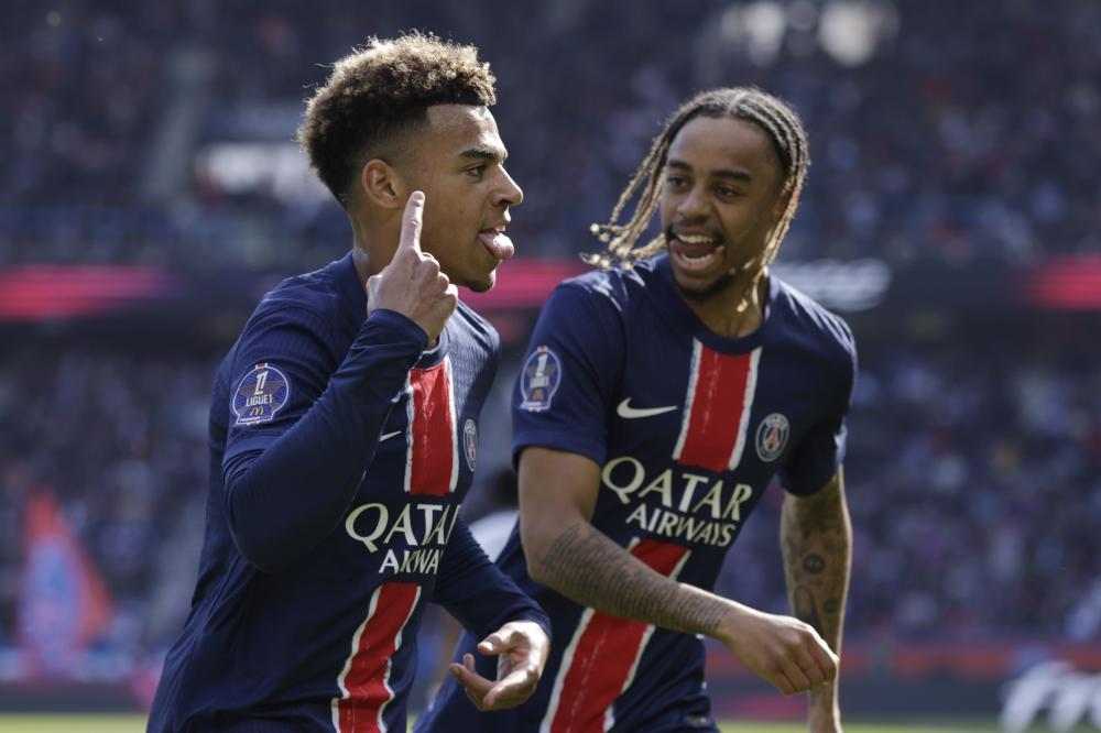 一种对足球 一种对足球